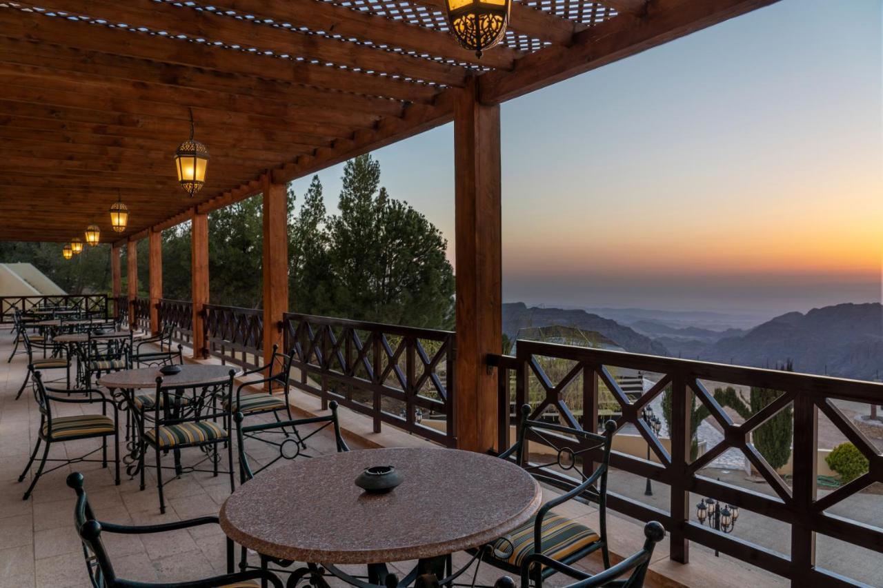 Grand Mercure Petra Вади Муса Екстериор снимка