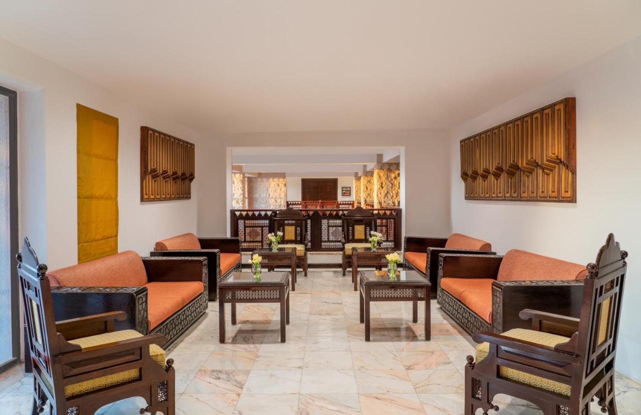 Grand Mercure Petra Вади Муса Екстериор снимка